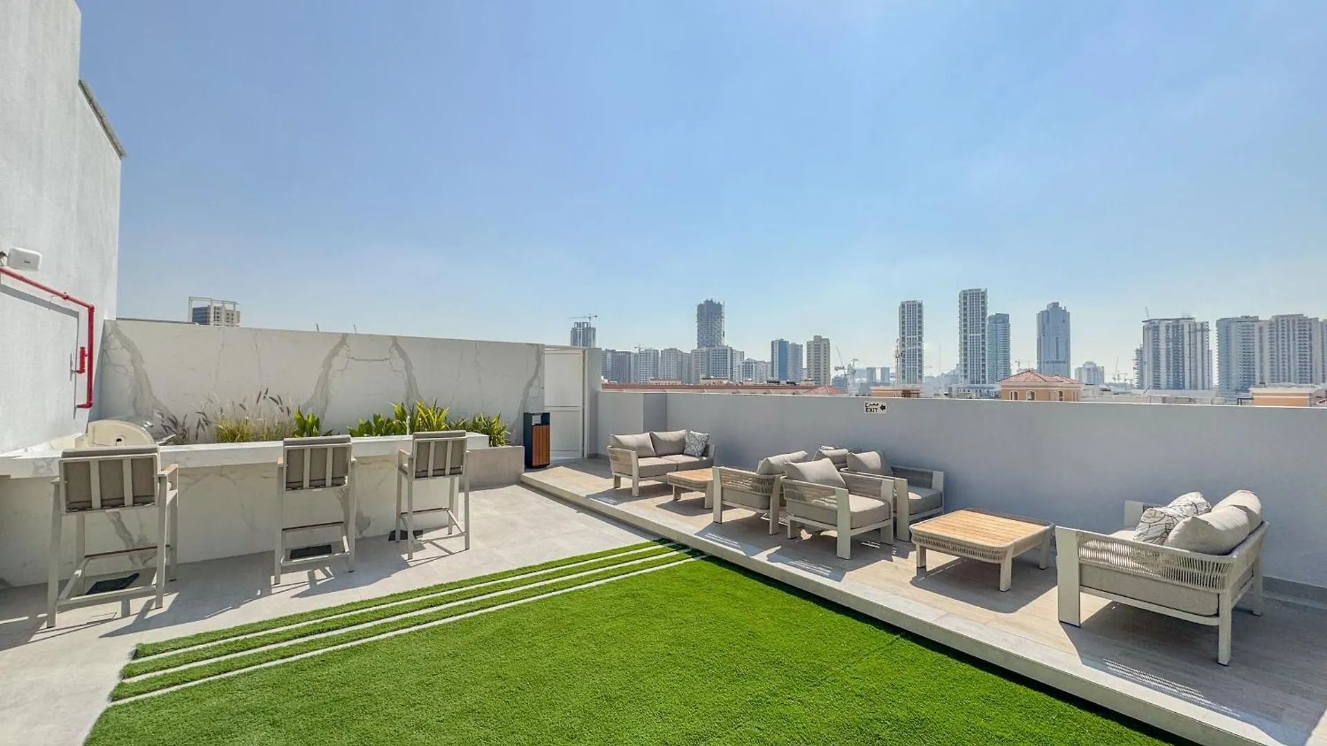 Stylish Studio Retreat Modern Stay In Jvc Dubai Apartment