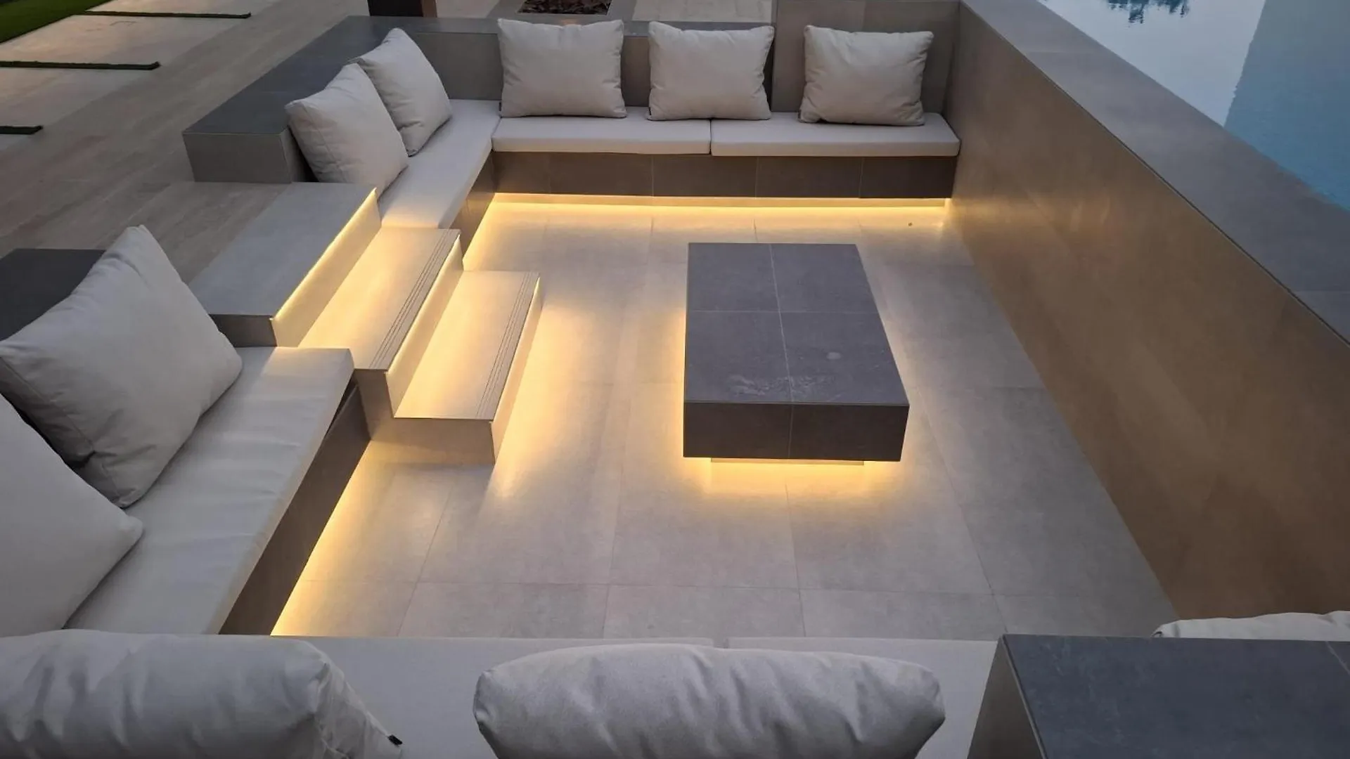 Apartment Stylish Studio Retreat Modern Stay In Jvc Dubai United Arab Emirates